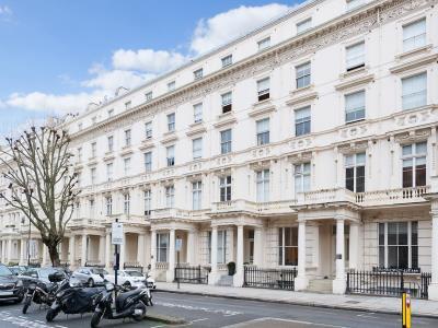 Hyde Park Executive Appart hôtel 4*
