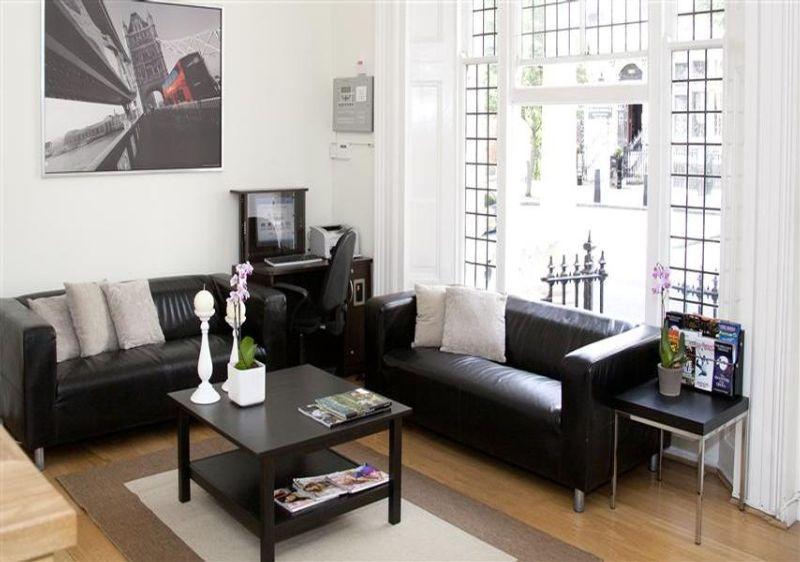 Hyde Park Executive Apartahotel 4*