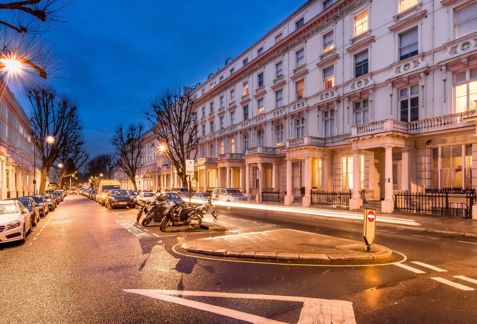 Hyde Park Executive Appart hôtel 4*
