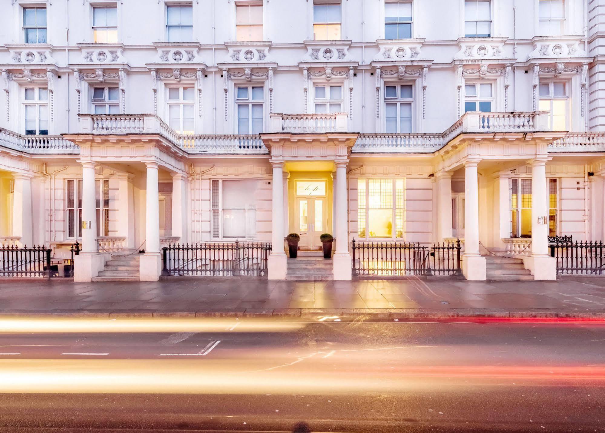 Hyde Park Executive Appart hôtel 4*